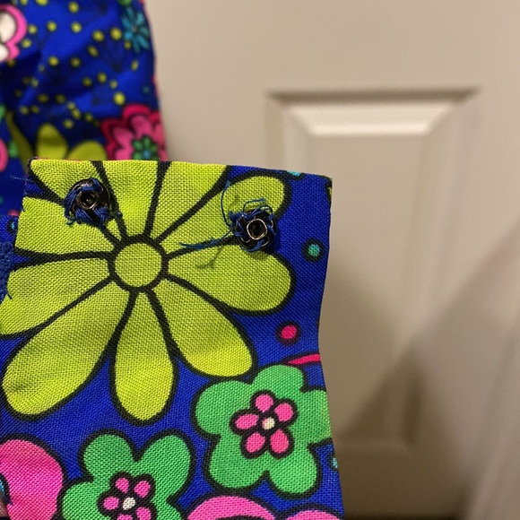 Groovy 60’s Floral Dress - Picture 8 of 9